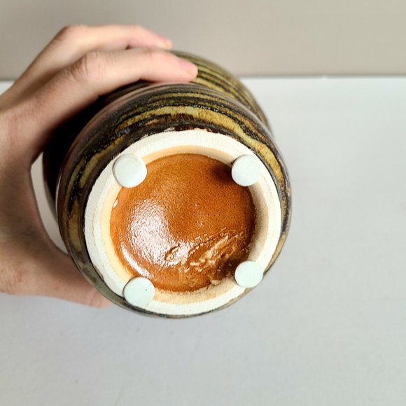 Hand made ceramic vase unusual shape. - Picture 5 of 8